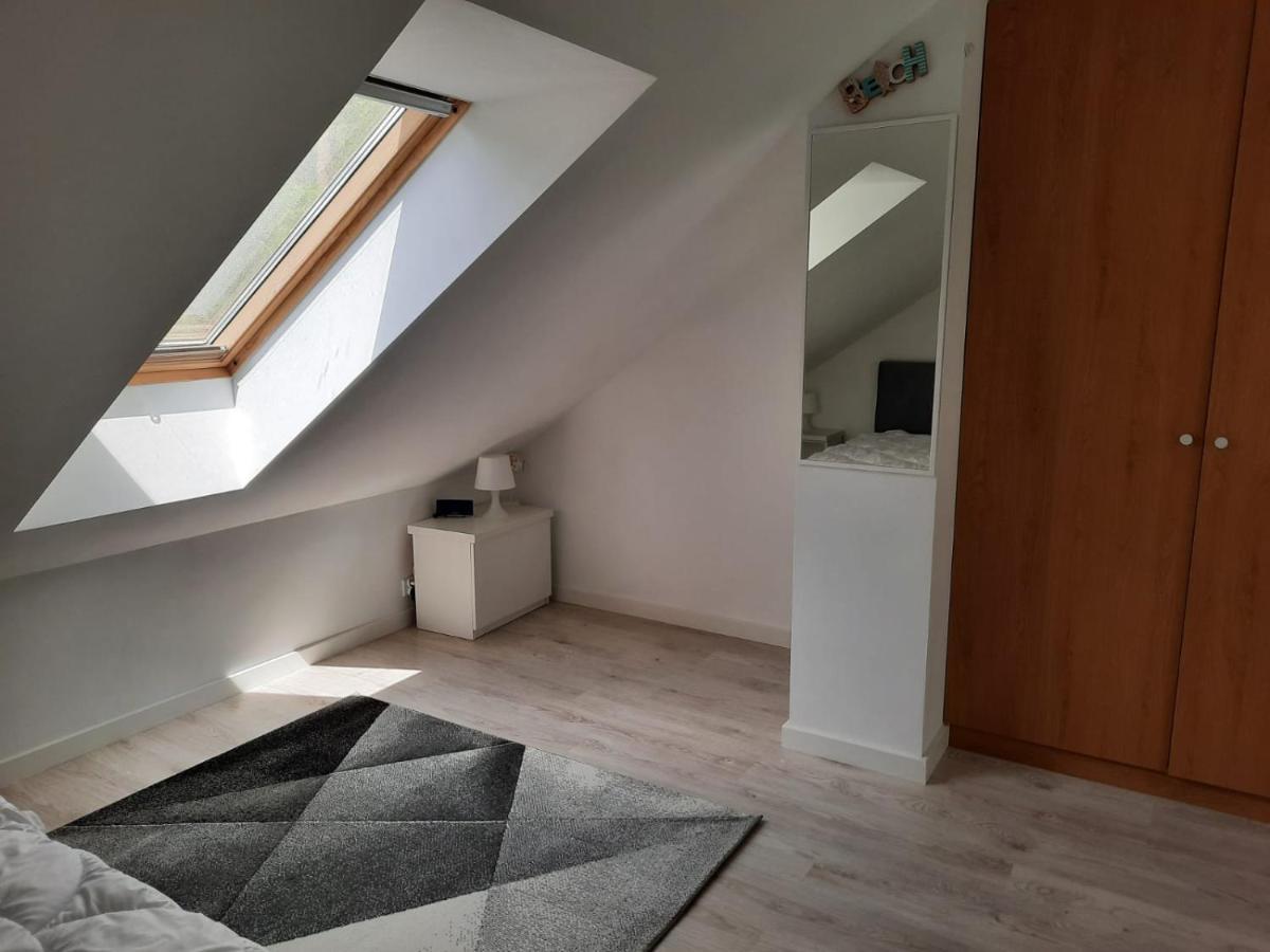 Komfortowy Apartament Dwupoziomowy W Cichej Okolicy Pobierowo Buitenkant foto