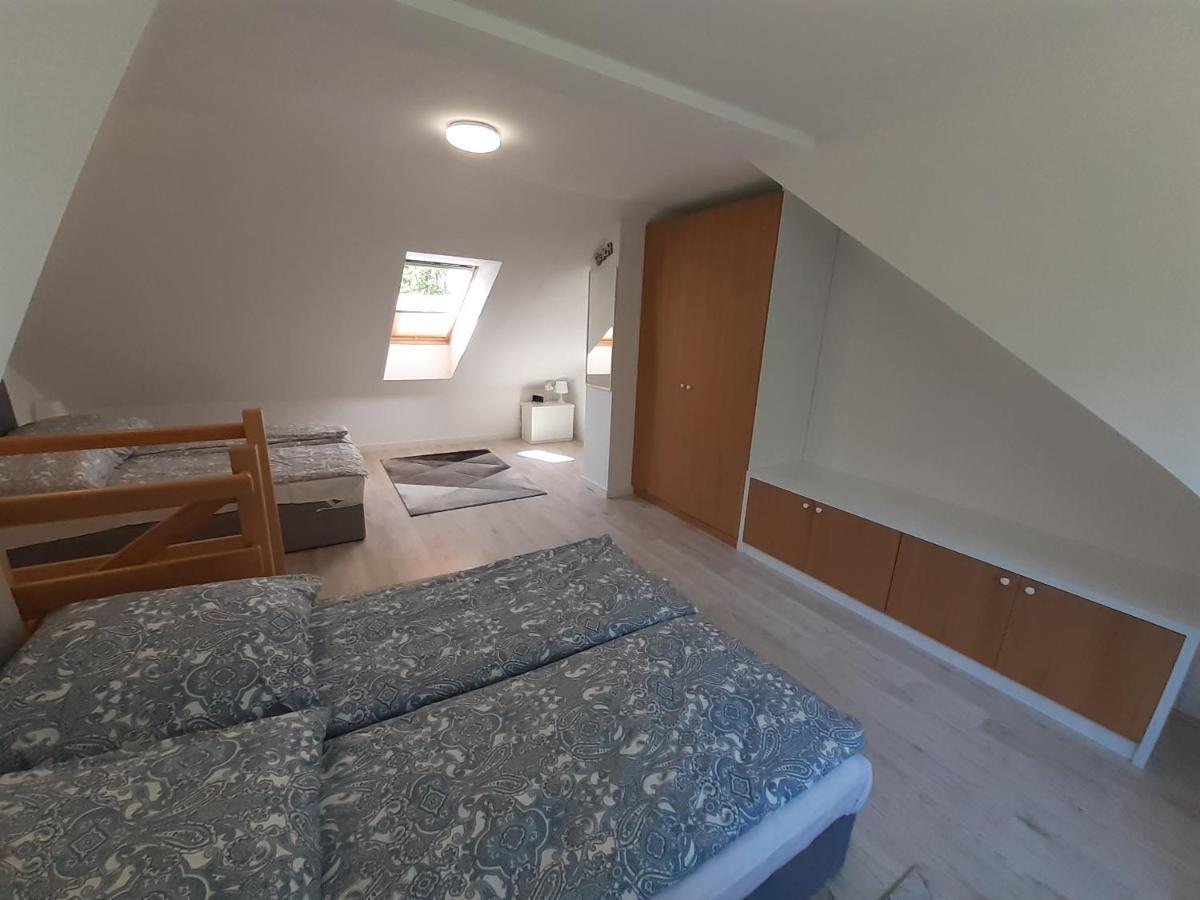 Komfortowy Apartament Dwupoziomowy W Cichej Okolicy Pobierowo Buitenkant foto