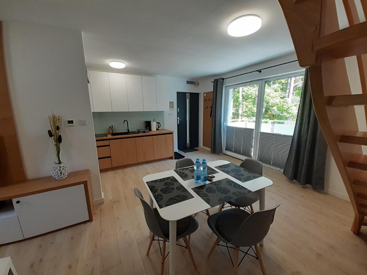 Komfortowy Apartament Dwupoziomowy W Cichej Okolicy Pobierowo Buitenkant foto