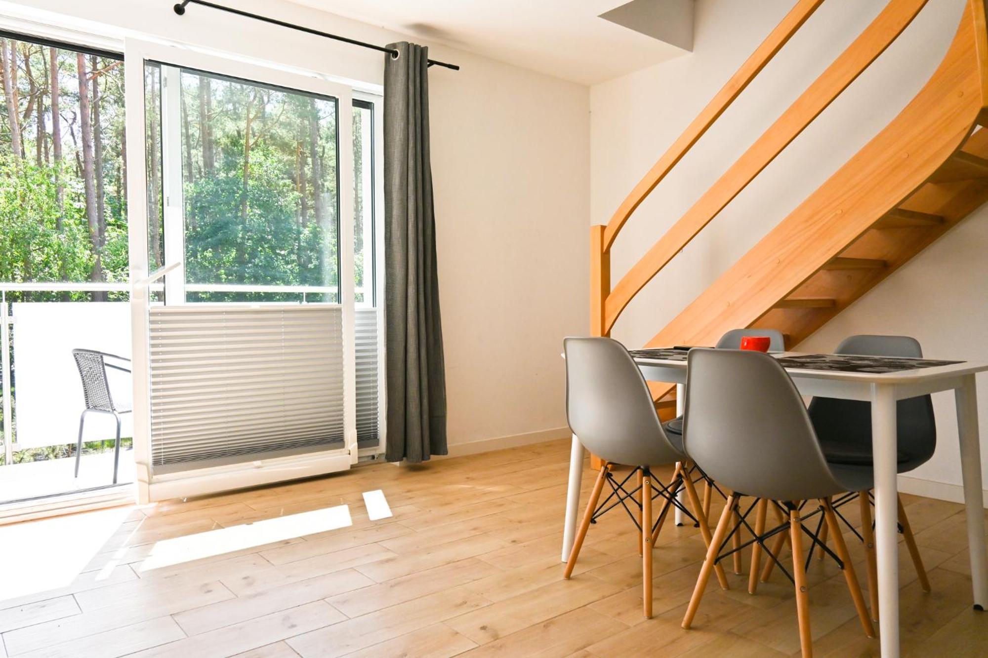 Komfortowy Apartament Dwupoziomowy W Cichej Okolicy Pobierowo Buitenkant foto